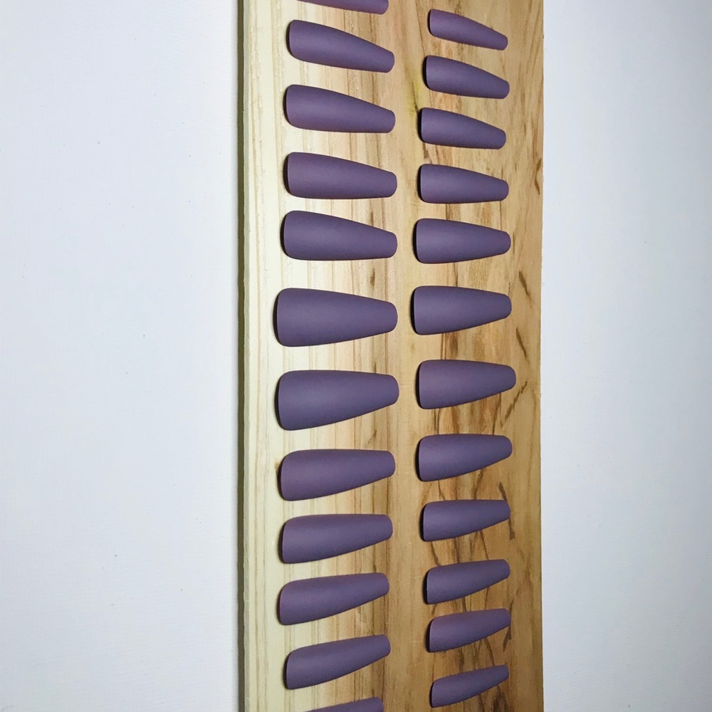 Dark taupe/ lavender?? Matte Press on nails